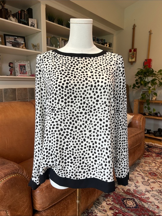 LOFT Tops - 🌸3 FOR $20🌸 
LOFT Black and White Dalmatian Dot Girls' Long Sleeve Top